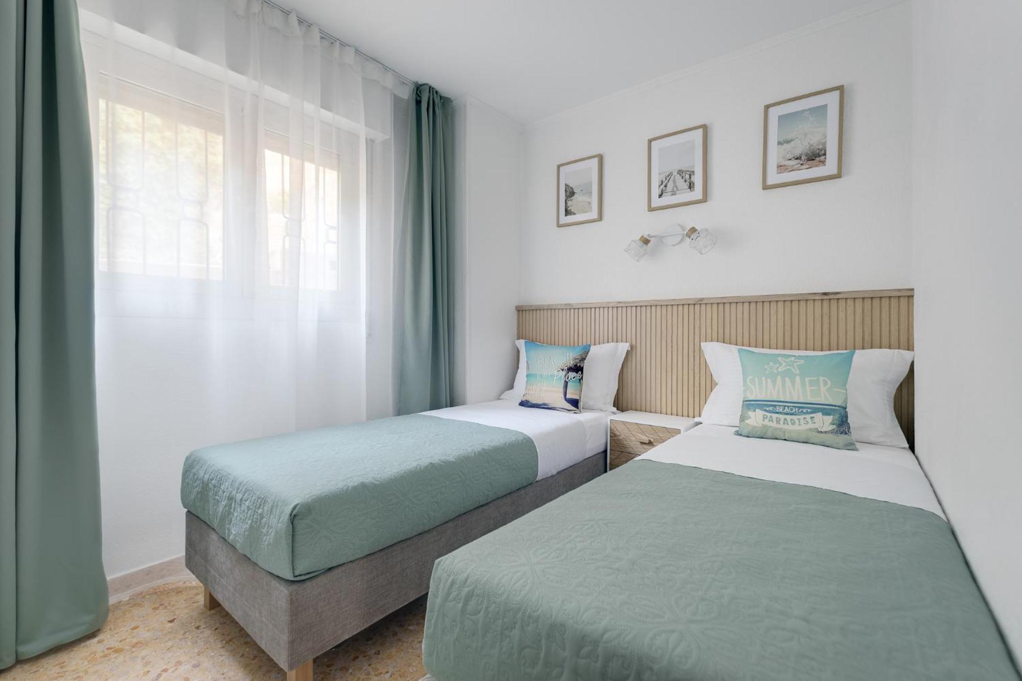 Europa Club Apartment, La Cala De Finestrat, Benidorm, Next To The Beach, Ground Floor, Air Cond Bagian luar foto